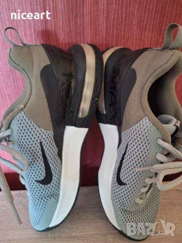 Маратонки Nike Air Max, снимка 4 - Детски маратонки - 55001778