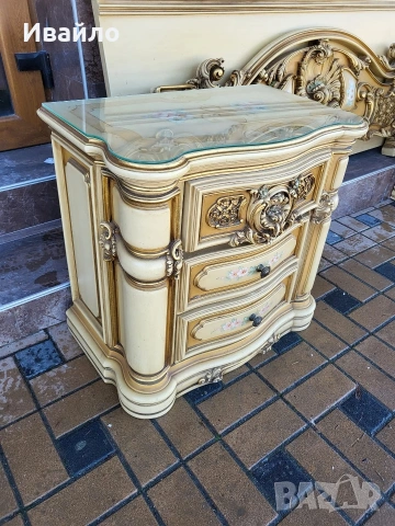 Италиански спален комплект , снимка 11 - Спални и легла - 54633607