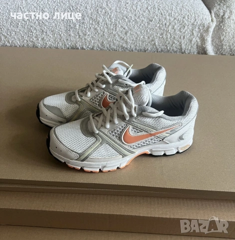 НОВИ дамски маратонки Nike