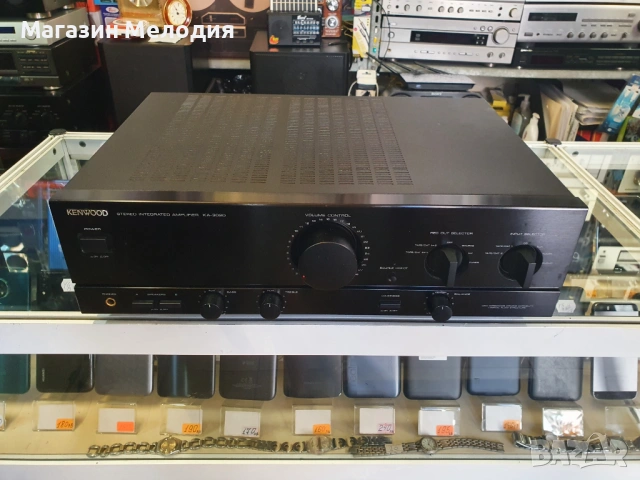 Усилвател Kenwood KA-3020 Black В отлично техническо и визуално състояние., снимка 2 - Ресийвъри, усилватели, смесителни пултове - 54914252