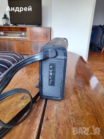 Старо радио,радиоприемник Гиала 407, снимка 4 - Антикварни и старинни предмети - 53988026