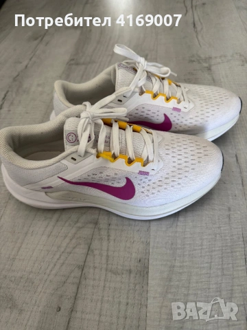 Дамски маратонки Nike, снимка 3 - Маратонки - 54015481