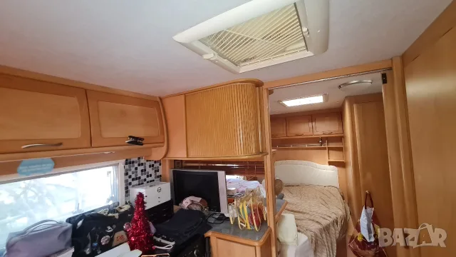 Английска каравана Lunar lexon с Френска спалня , снимка 12 - Каравани и кемпери - 55621326