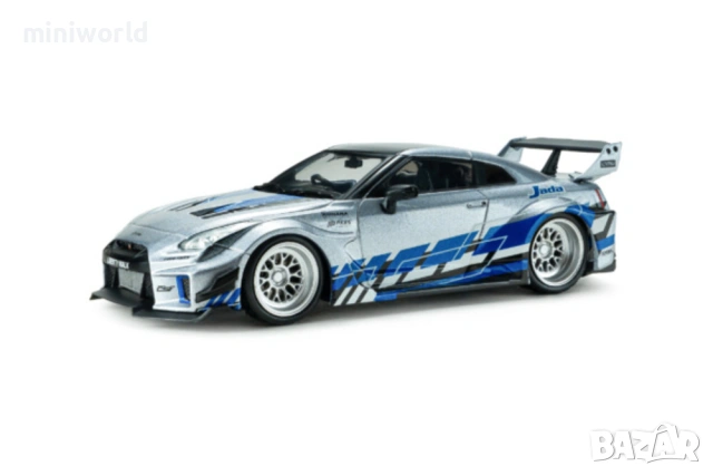 Nissan GT-R R35 Liberty Walk Silhouette 2020 - мащаб 1:43 на Solido моделът е нов в PVC дисплей-кейс