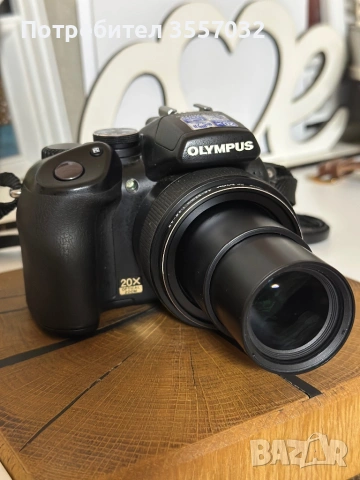 Фотоапарат Olympus SP-570 Ultra Zoom Y2K style , снимка 2 - Фотоапарати - 54401719