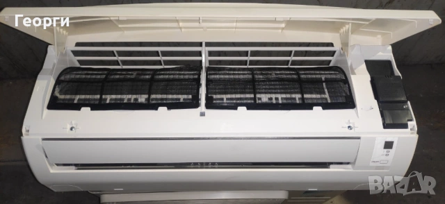 Инверторен климатик Daikin 12000 BTU R32, снимка 3 - Климатици - 52875083