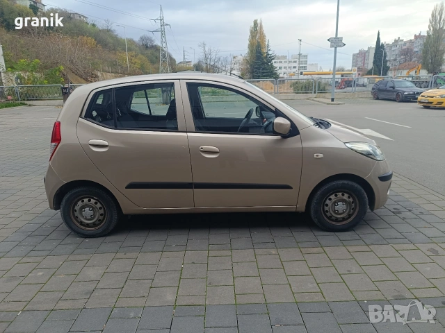 Хюндай i10, снимка 11 - Автомобили и джипове - 54240624