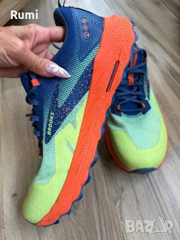 Оригинални маратонки Brooks Cascadia 17! 47,5 н, снимка 6 - Маратонки - 54742459