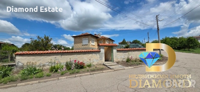Двуетажна къща в село Зетьово, общ. Чирпан, снимка 3 - Къщи - 55021706