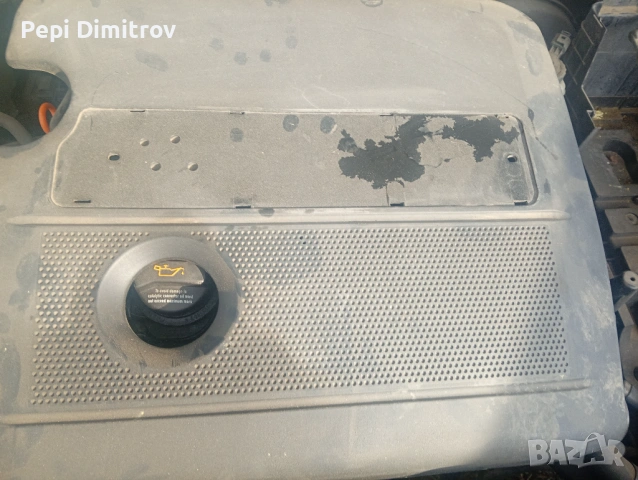 Капак на двигателя Volkswagen Golf Golf V 1.6 i  Фолцваген голф 5