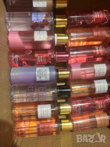 Спрейове за тяло Victoria Secret , снимка 3 - Козметика за тяло - 54023310