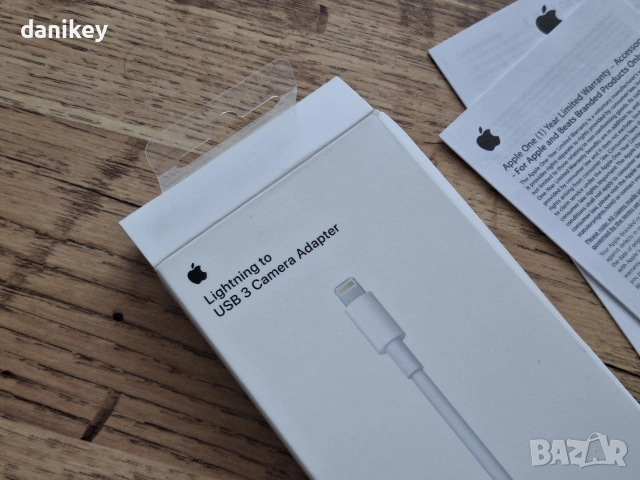 Оригинален Apple Lightning to USB 3 Camera Adapter – Като НОВ (Пълен комплект), снимка 2 - Аксесоари за Apple - 55273789