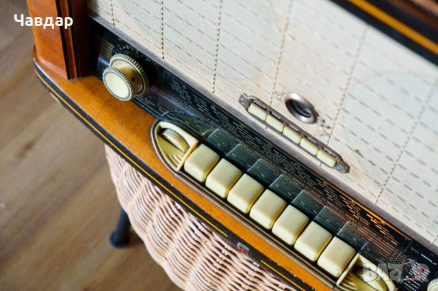 Ретро радио грамофон Естония 2, антикварно, снимка 6 - Антикварни и старинни предмети - 53949408