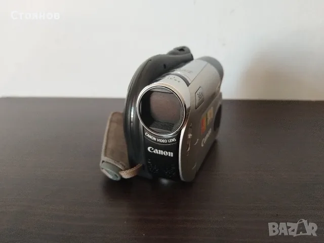Canon DC301 E Digital DVD Camcorder 36x Advanced Zoom Japan, снимка 3 - Камери - 55544090