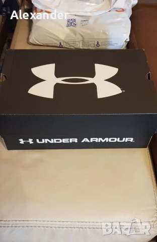Нови маратонки Under Armour., снимка 6 - Маратонки - 54968600