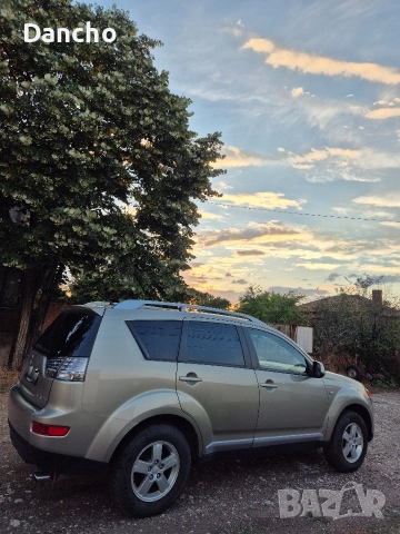 Mitsubishi Outlander 2.4i 4x4, снимка 4 - Автомобили и джипове - 55254614