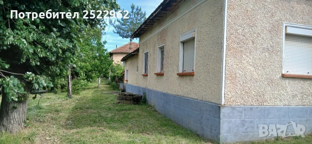 Продавам къща в село Гиген, снимка 7 - Къщи - 55160527
