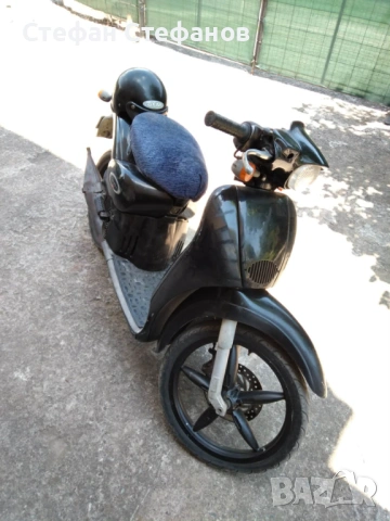 Продава се Скутер Aprilia Scarabeo