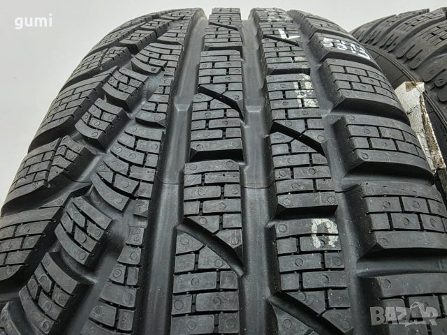2бр зимни гуми 205/65/17 PIRELLI L05313 