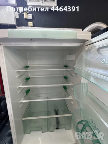 Хладилник с фризер Electrolux , снимка 5 - Хладилници - 53963895
