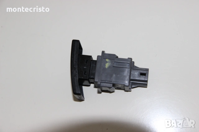 Бутон аварийни светлини Toyota Avensis T27 T270 (2009-2012г.) 84332-05060 / 8433205060, снимка 2 - Части - 54893162