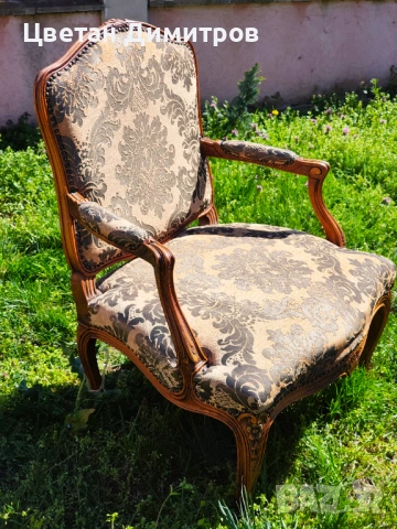 Антикварен резбован фотьойл в стил Луи XV - 19 век, снимка 2 - Дивани и мека мебел - 54135472