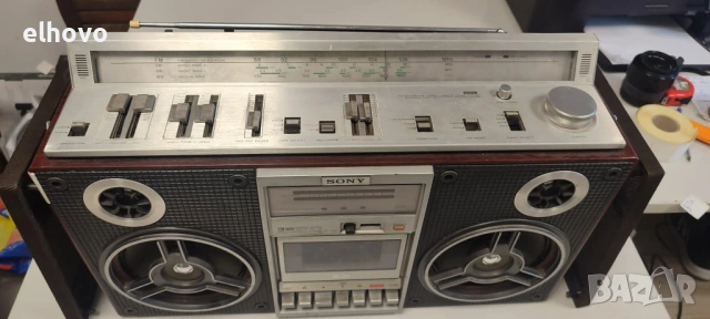 Радиокасетофон Sony CFS-85S, снимка 4 - Радиокасетофони, транзистори - 54881499