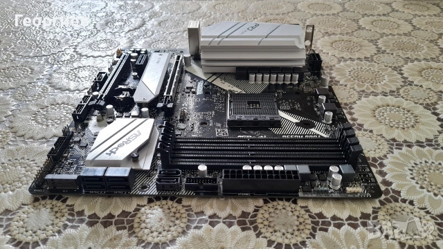 Дънна платка ASRock B550M Pro4, снимка 7 - Дънни платки - 55218587