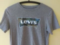 Levi's 100% оригинална дамска тениска с камуфлажно лого, снимка 1