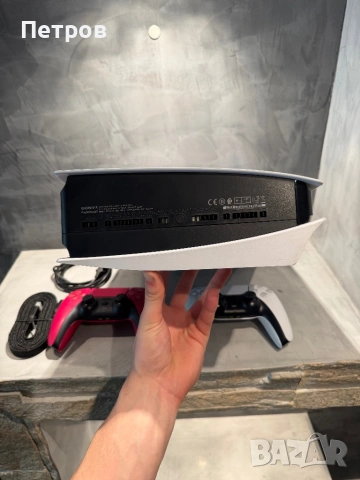 КАТО ЧИСТО НОВ Ps5 Disc + 2 джойстика, снимка 8 - PlayStation конзоли - 54929089