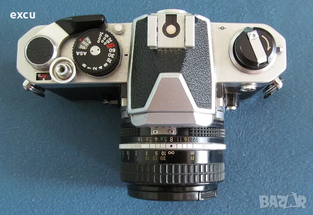 Фотоапарат Nikon FM с обектив Nikkor 50mm F1.8 , снимка 2 - Фотоапарати - 55617268