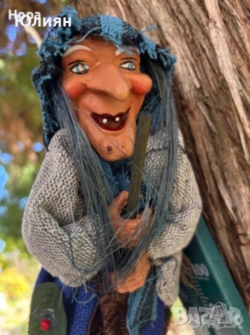 Висяща Баба Яга, снимка 2 - Декорация за дома - 54021061
