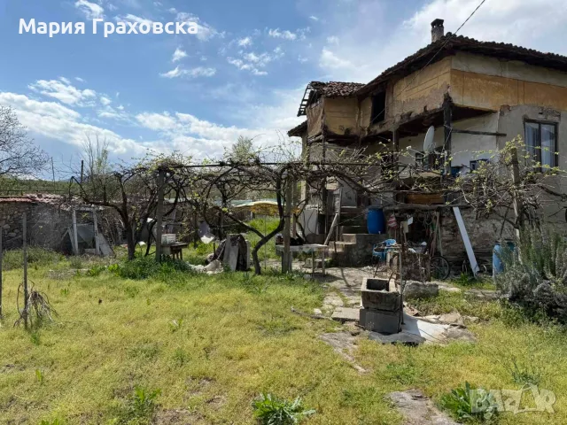 Стара къща с двор с.Боровец, снимка 10 - Къщи - 55379114