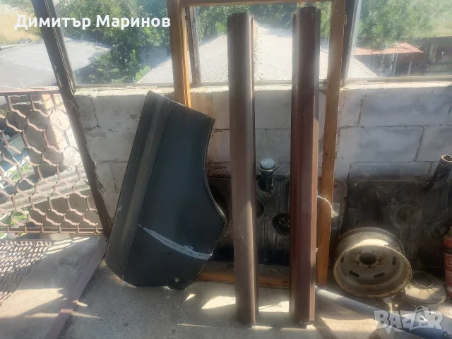 продавам заден десен калник за Москвич 408и и пра гове.