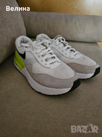 Маратонки Nike , снимка 2 - Детски маратонки - 54604172