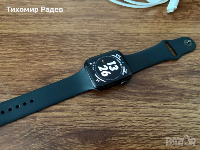 Apple Watch SE2 44mm, снимка 7 - Смарт часовници - 55273940