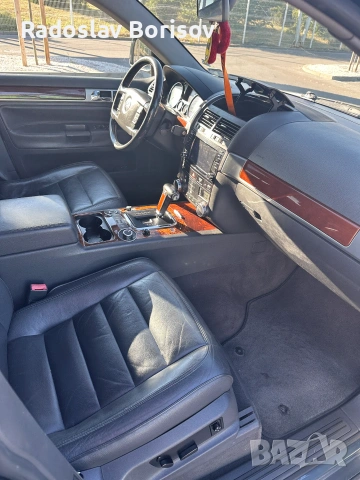 VW Touareg 3.2 газ/бенз, снимка 14 - Автомобили и джипове - 55235845