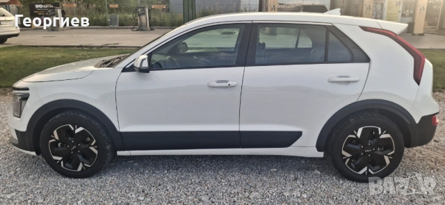 KIA Niro EV Motion 65kWh, снимка 4 - Автомобили и джипове - 54183417