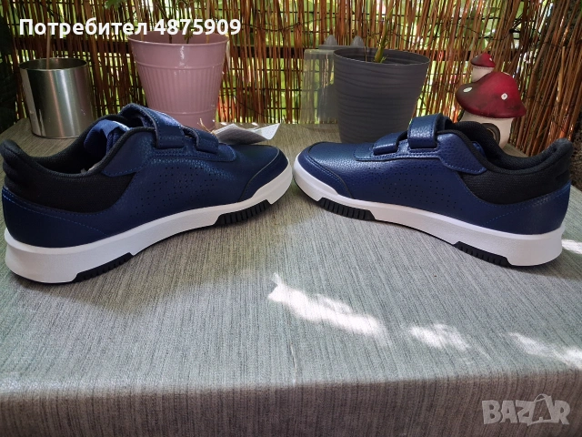 Детски маратонки Adidas, снимка 2 - Детски обувки - 55159933
