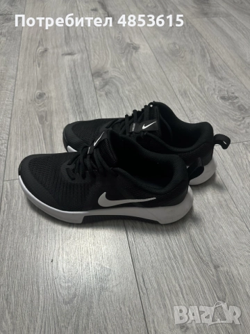 Маратонки Nike Два чифта