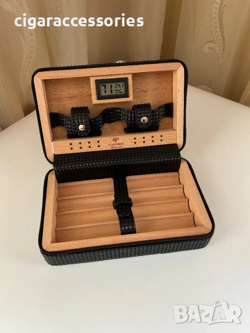 Cohiba преносим кожен хумидор за 4 пури с дигитален хигрометър, снимка 2 - Табакери - 54632253