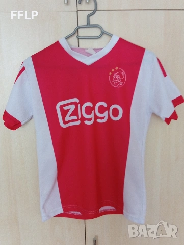 Ajax тениска на футболиста Van de beek