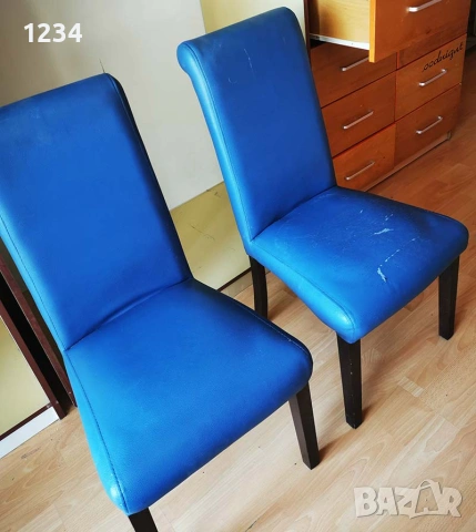 Подарявам 4 броя кожени кухненски стола, снимка 2 - Столове - 55017225