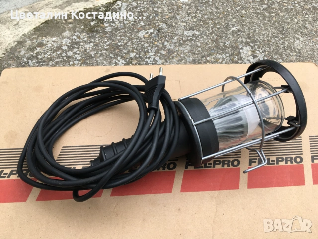 немска , гумирана работна лампа 100 W