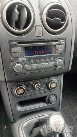 NISSAN Qashqai 1.5 dci FWD Acenta (81kw) нисан кашкай, снимка 15 - Автомобили и джипове - 54953584