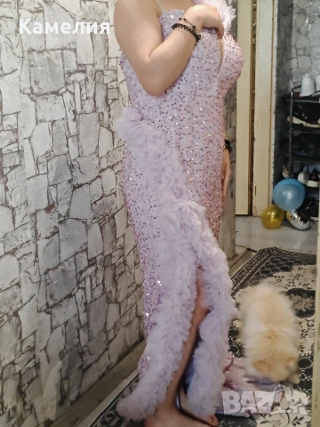 светло лилава официална рокля с пайети 