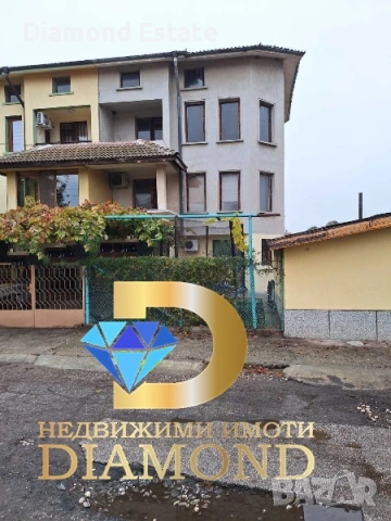 Четириетажна къща в град Първомай, снимка 2 - Къщи - 54406757
