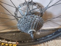 Цяла капла с гума MAXXIS MINION DHR II 26 x 2.50 (като нова ) с диск и касета, снимка 7