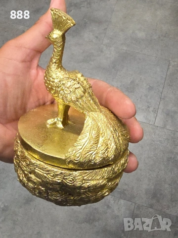 кутиика с паун , снимка 2 - Други - 55063844