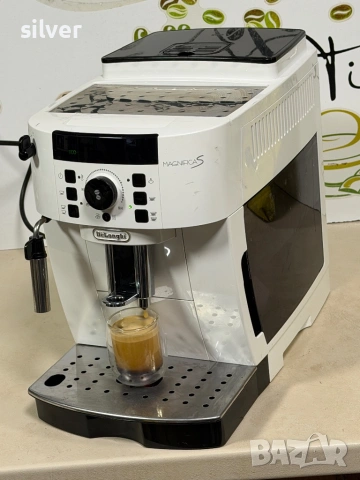 Кафемашина кафе автомат delonghi magnifica S с гаранция, снимка 2 - Кафемашини - 54131915